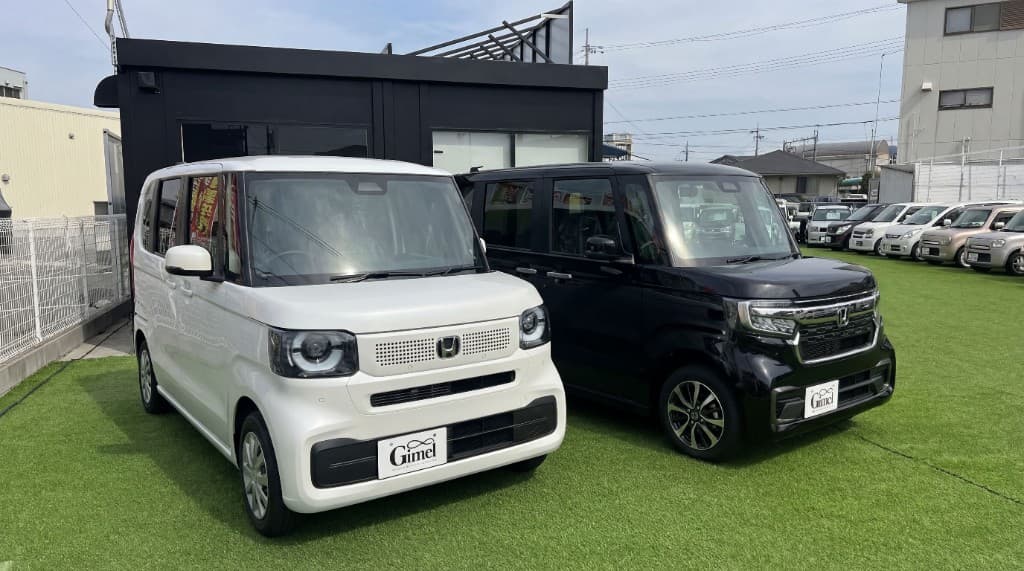 届出済未使用車・新車の店頭